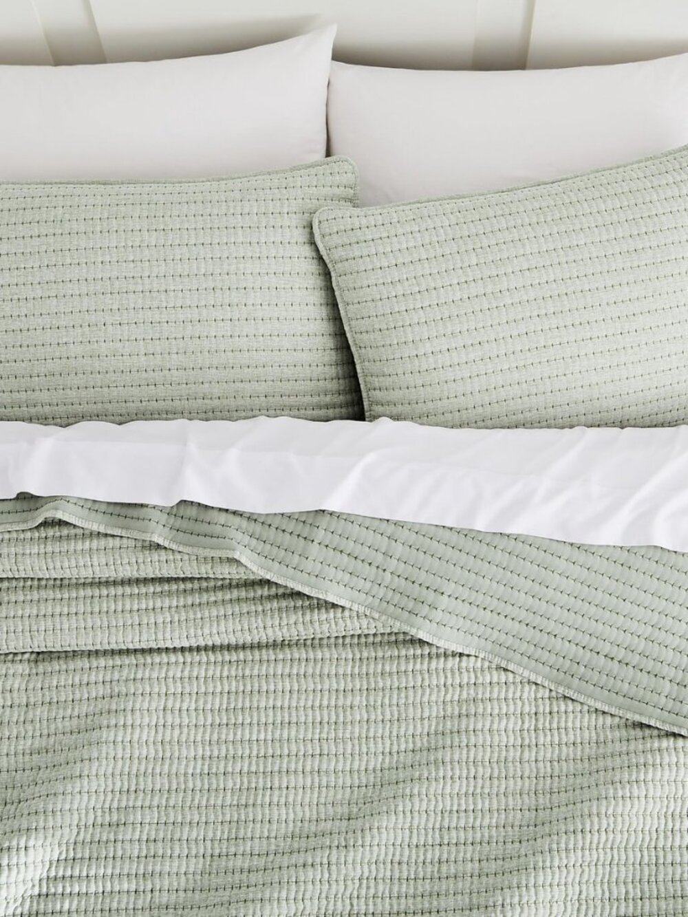 Sage Green Queen Size Pick Stitch Quilt Set, 3 Pieces 90x90 inches